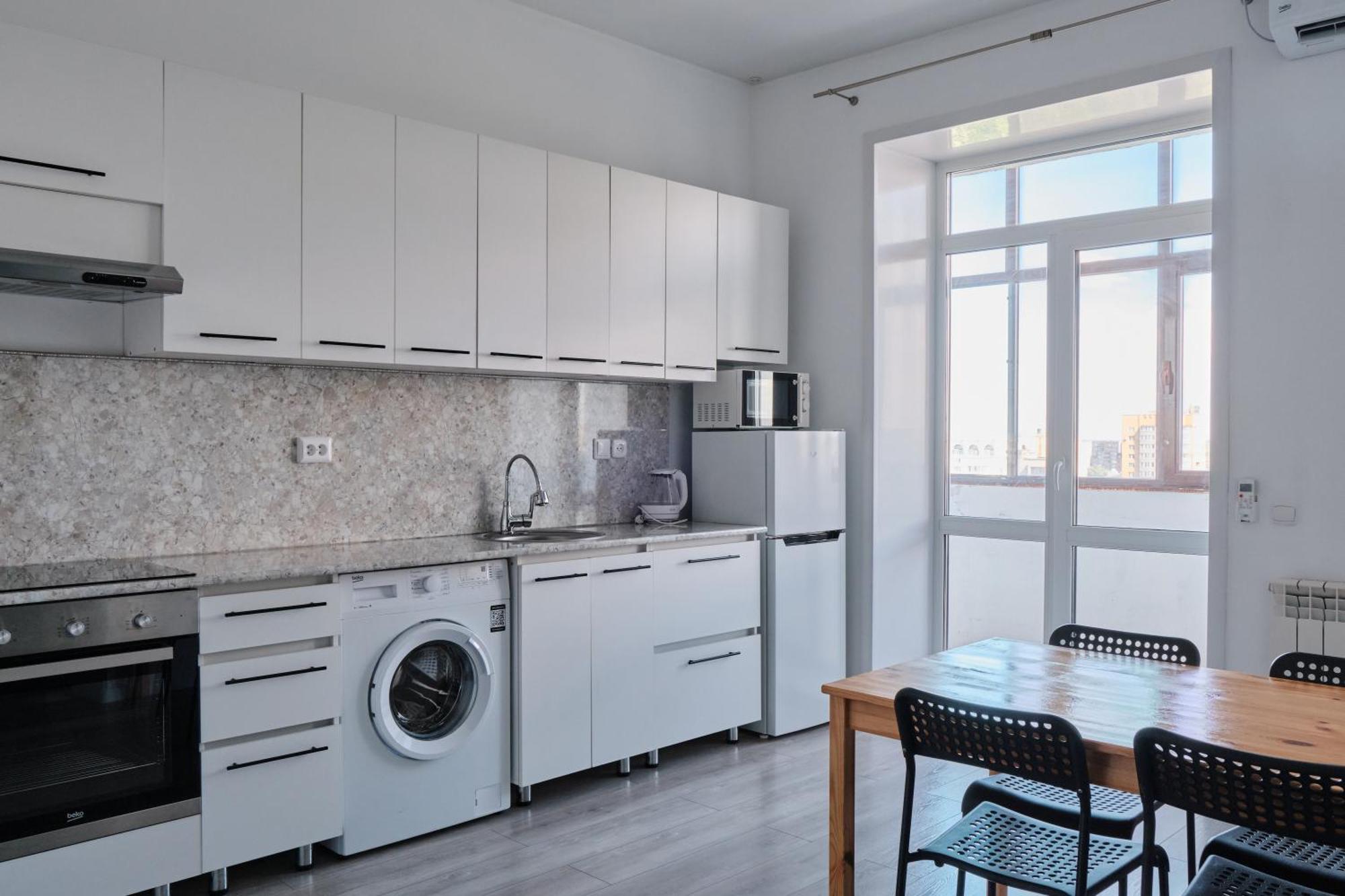 Seven City Apartments Semei Exterior foto