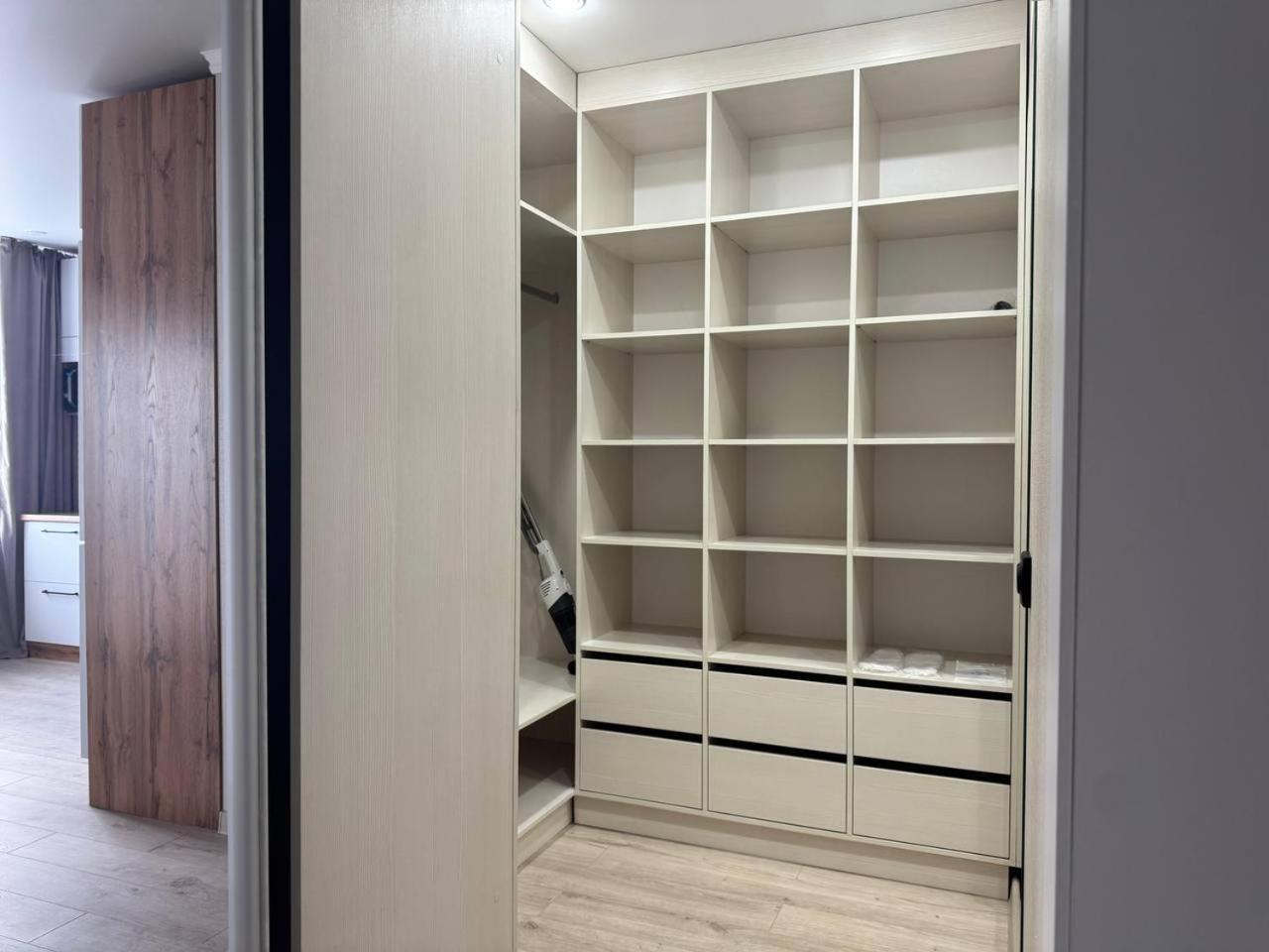 Seven City Apartments Semei Exterior foto
