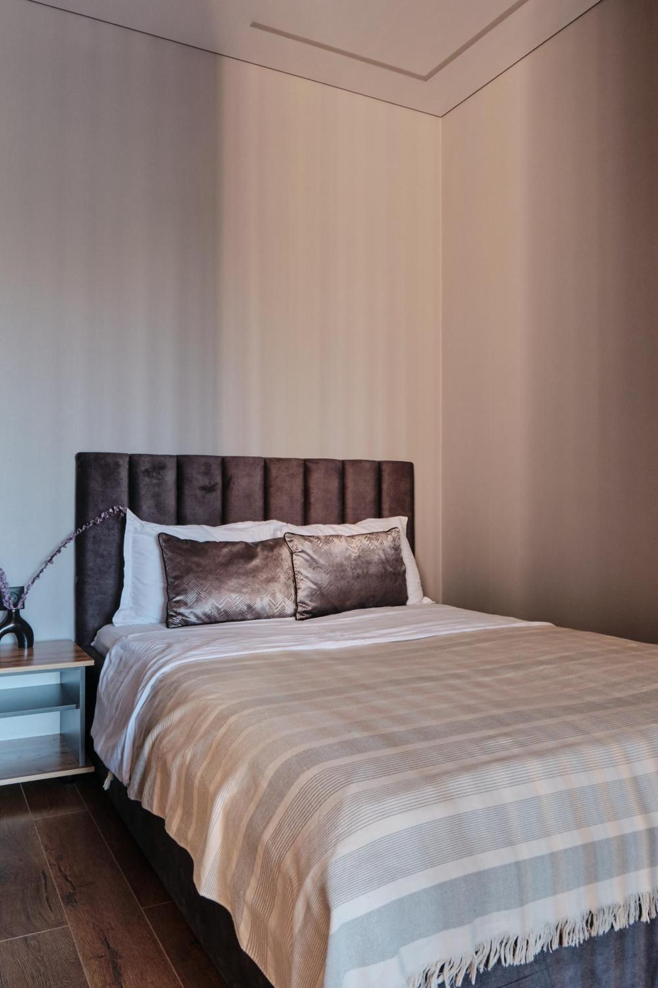 Seven City Apartments Semei Exterior foto